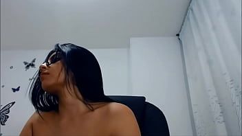 Играть Арабская пара занимается сексом дома в любительском видео