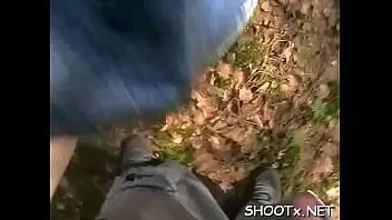 play Magnifica iubita brunetă abia legală, Tanya, sare pe ax