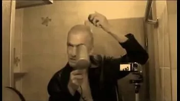 play Der Gunge Headshave 4 stylt meine blonden Haare