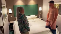 Reproducir Atrapado masturbándose: la sirena útil da mamada y me termina