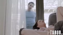 Reproducir Stroke My Curves: Alison Rey y Ken Feel's Intense POV Encounter