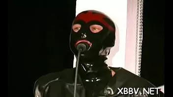 تشغيل المينكس المتعطشة للجنس فقط هو العادة السرية