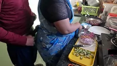 Putar Pembantu India Swathi tidak bisa menahan Bulldick Gadis Booby Eksotis di Dapur