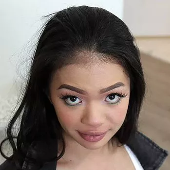 Pornoster Paisley Paige
