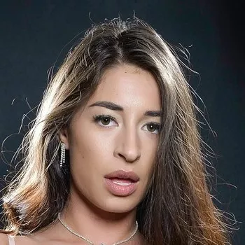 Pornstar Cameron Canela